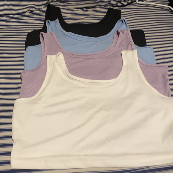 Plus size Rib-Knit Crop Tank Top - Picture 2 of 4